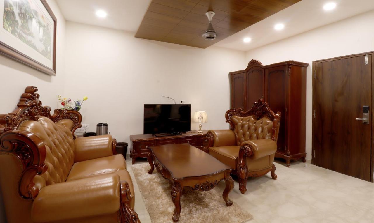 Ambaji Royal Inn Hotel מראה חיצוני תמונה