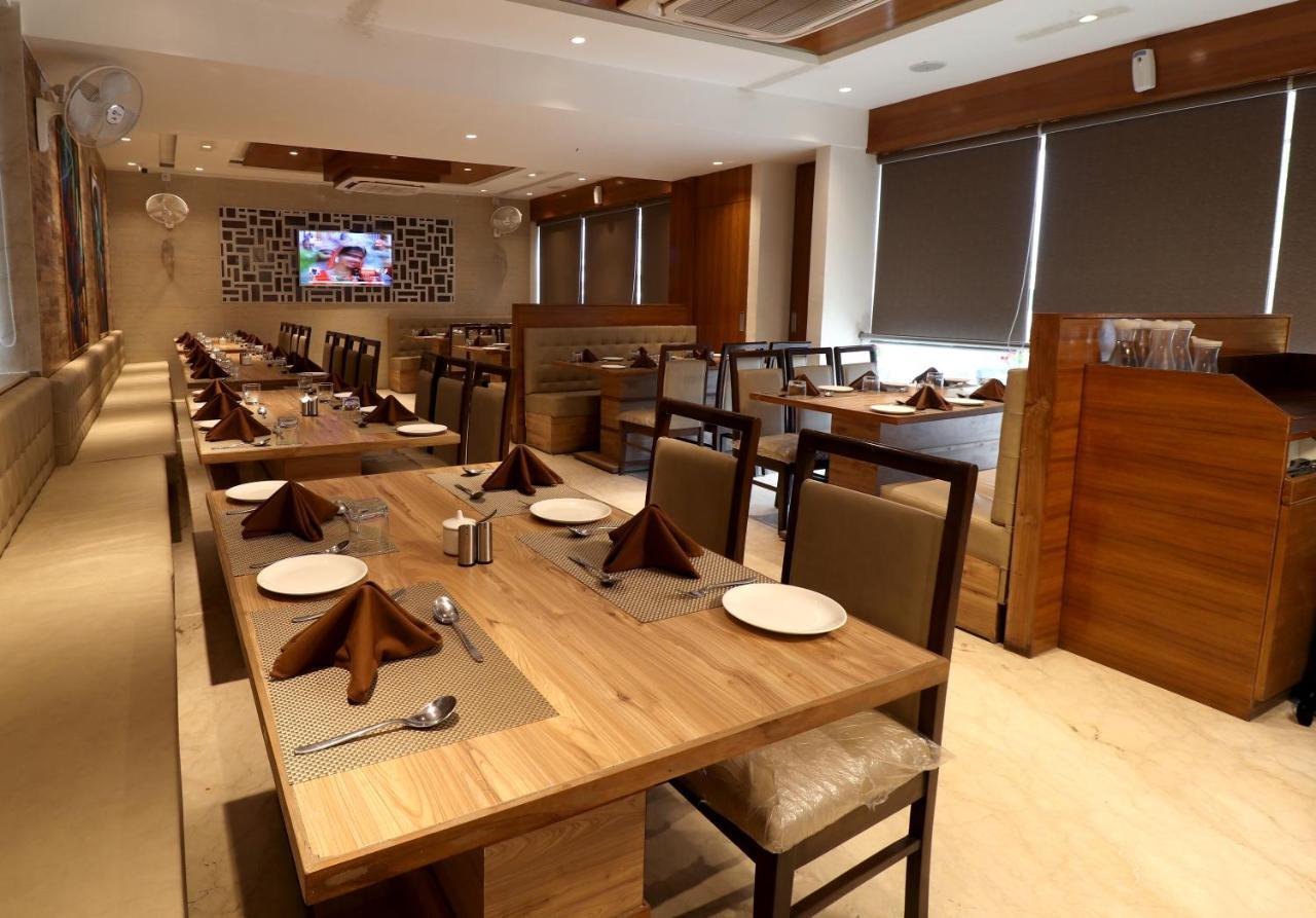 Ambaji Royal Inn Hotel מראה חיצוני תמונה